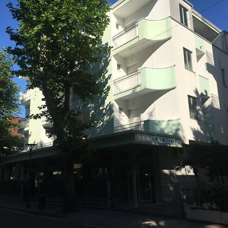 Hotel Venezia San Mauro Mare エクステリア 写真